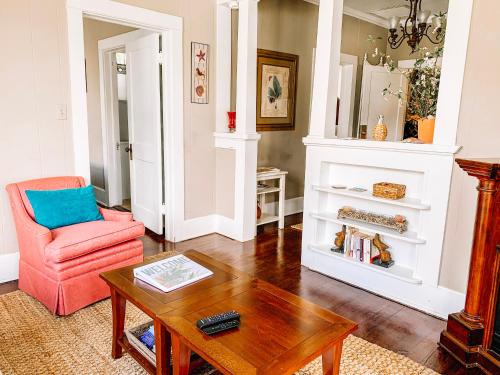 Park Place Inn and Cottages - image 5