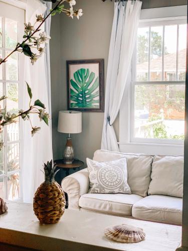 Park Place Inn and Cottages in Sanford, USA
