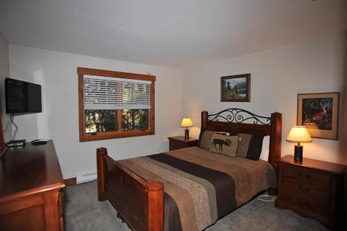 Two-Bedroom Apartment image 3