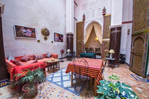 Riad Zina Fes - Elegance in the Heart of Fes 3