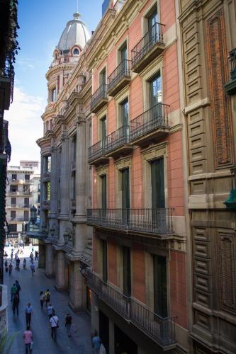 Hostal Excellence - image 11