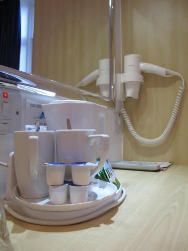 Alhambra Hotel - image 11