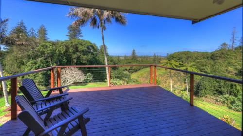 ระเบียง/ชานเรือน, Hideaway Retreat in เกาะนอร์โฟล์ค