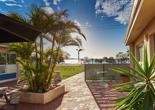 API Pelican Beach Front Apartments Kalbarri photo