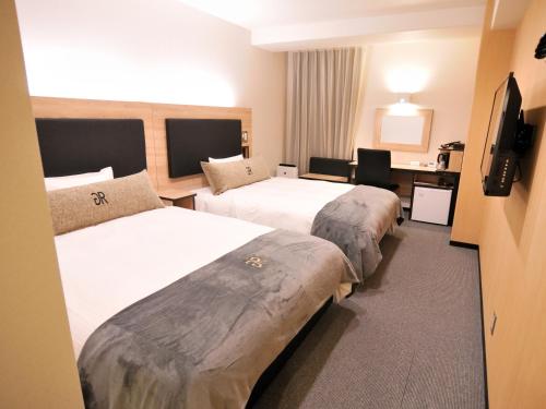 2 double beds