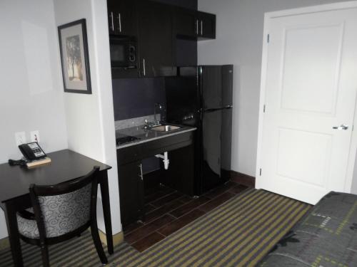 Studio 6-Beeville TX - image 12
