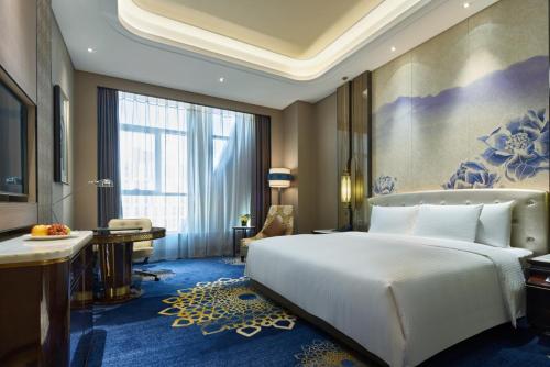 Slide image 2 for Wanda Vista Hotel Urumqi