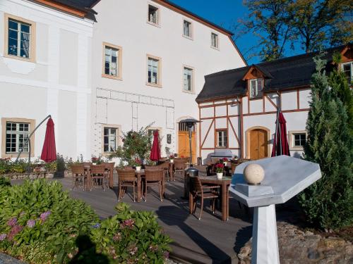 Pałac Pakoszów - image 14
