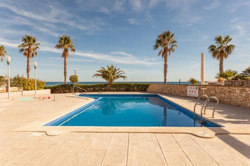 One-Bedroom Apartment - Beachfront