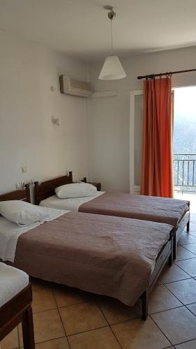 1 double bed