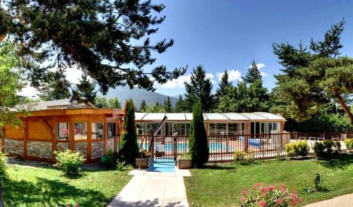 Logis Hotel-Restaurant Spa Le Lac