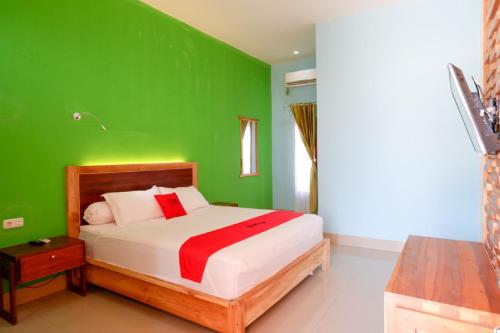 1 queen bed