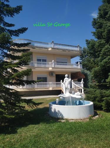 Villa St.George gîte à louer Néos Pýrgos