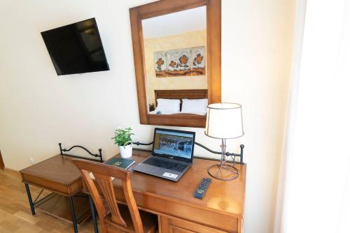 Hotel Comendador Room Type - Classic Double Room