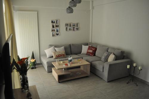  Irene's Apartment in Glyfada near the beach!!, Pension in Athen bei Athen