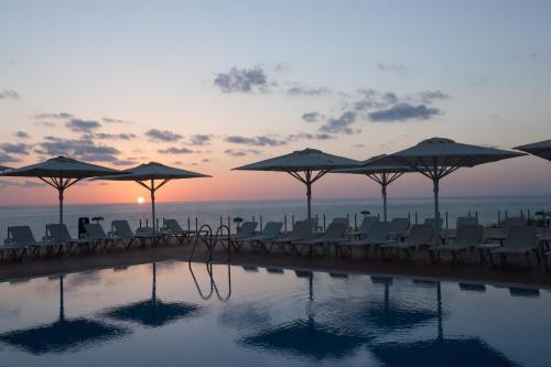 . Island Luxurious Suites Hotel and Spa