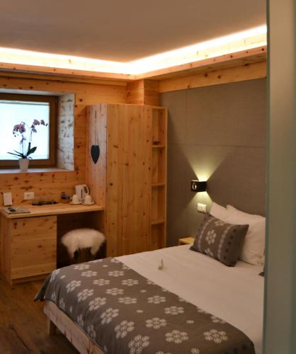 1 queen bed