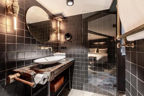 217600380 Boutique Hotel The Craftsmen
