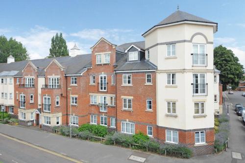 One-bedroom Apartment In City Centre (oxogrhc), Oxford, Oxfordshire