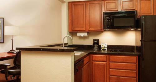 Larkspur Landing Sunnyvale-An All-Suite Hotel