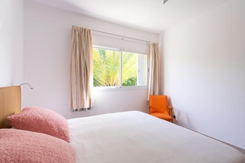 Bungalows Cordial Macaro Beach - image 11