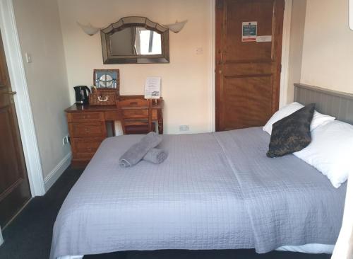 The Olde Swan Hotel, Surrey