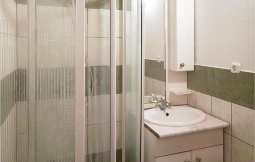  Stunning apartment in Kehidakustány w/ WiFi and 2 Bedrooms in Kehidakustány