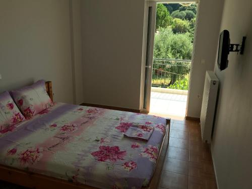 Karyes Kyparissia Home