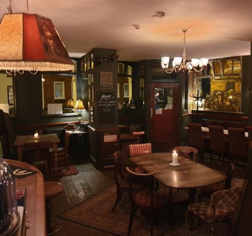 The Olde Swan Hotel 3