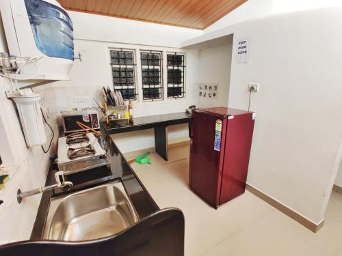Konyha, Suvarna Grand Homes in Kadri
