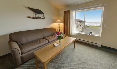 King Room - Partial View