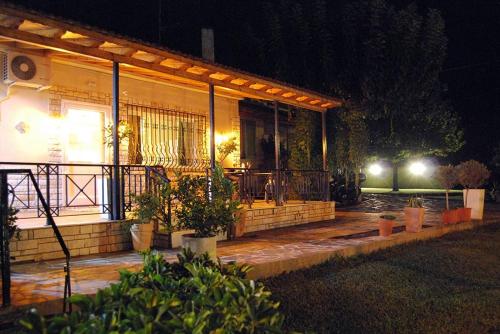 Holiday Home in Nafpaktos gîte à louer Náfpaktos