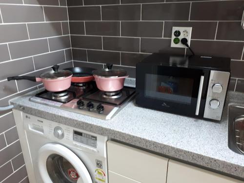 Kitchen, Blue Ocean House in Ulsan