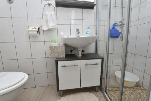 Apartments Dragica - image 7