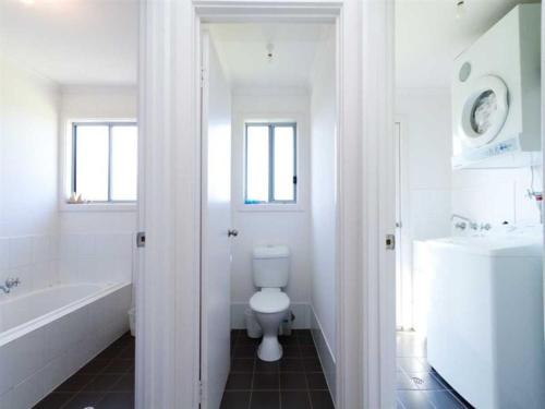 Do Drop Inn - Port Willunga - C21 SouthCoast Holidays