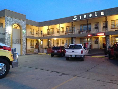 . Siesta Motel