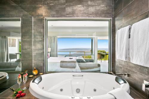 Bathroom, Arthurs Views in Arthurs Seat / Main Ridge