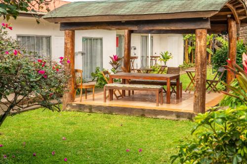 บริการและสิ่งอำนวยความสะดวก, Inaki Uhi Hotel in อิสลา เด ปาสกัว