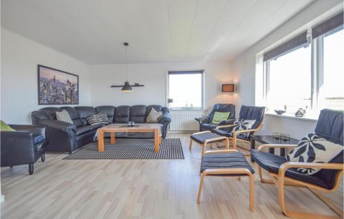  Amazing Home In Bredebro With 5 Bedrooms And Wifi in Ballum