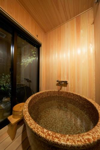 ห้องน้ำ, รินน์ ฮานายาโช อาซากิริ (Rinn Hanayacho Asagiri) in เกียวโต