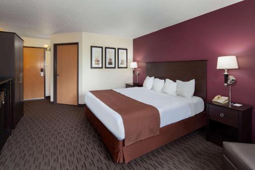 AmericInn by Wyndham Northfield - image 7