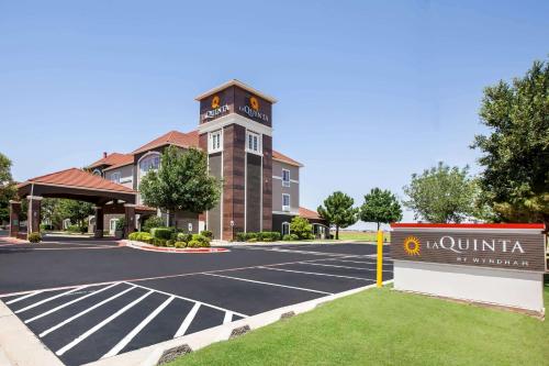 La Quinta Inn & Suites by Wyndham Lubbock North