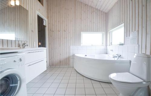 Bathroom, Holiday Home Hvidmosevej Ebeltoft Iv in Femmoller
