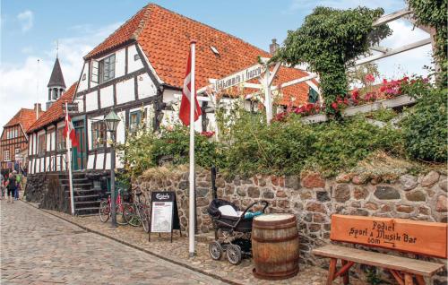 Nice Home In Ebeltoft With Kitchen