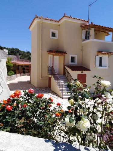  VILLA ILIANA-PORTO HELI in Rozaíika