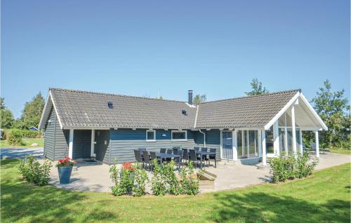 Amazing Home In Vggerlse With 4 Bedrooms, Sauna And Wifi in Bøtø By