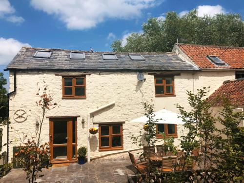 Modern Country Cottage Wells, , Somerset