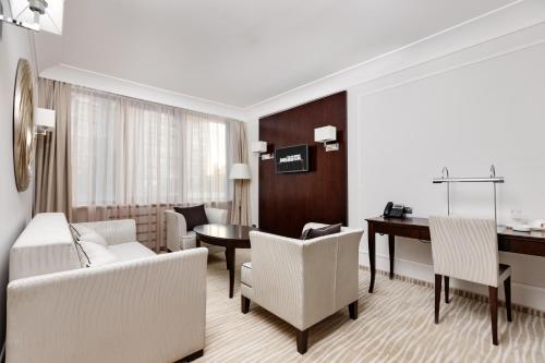 GARNI HOTEL AMI - image 10