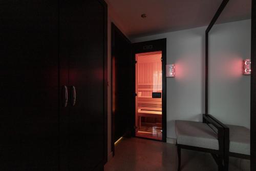 GARNI HOTEL AMI - image 2