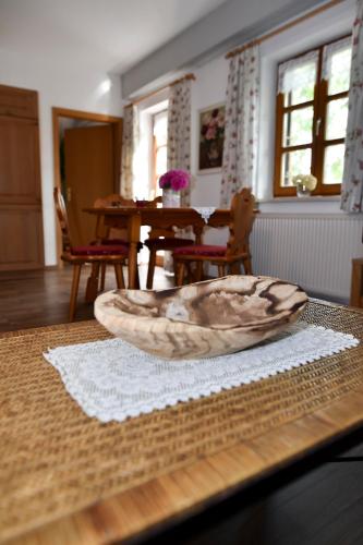 Iekārtas, Landhaus Lehhof in Traitsching